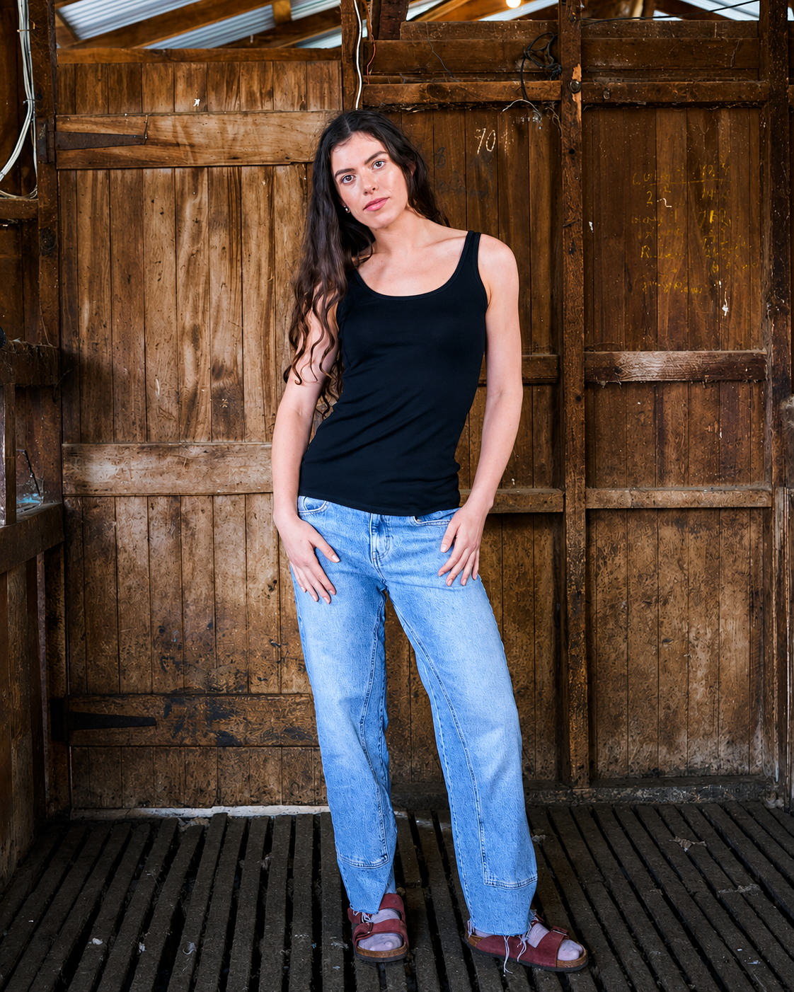 Women's Scoop Neck Tank Top - 100% Merino Wool, Black - BraveBearFit